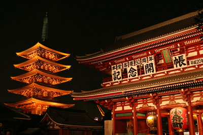 夜の浅草寺1